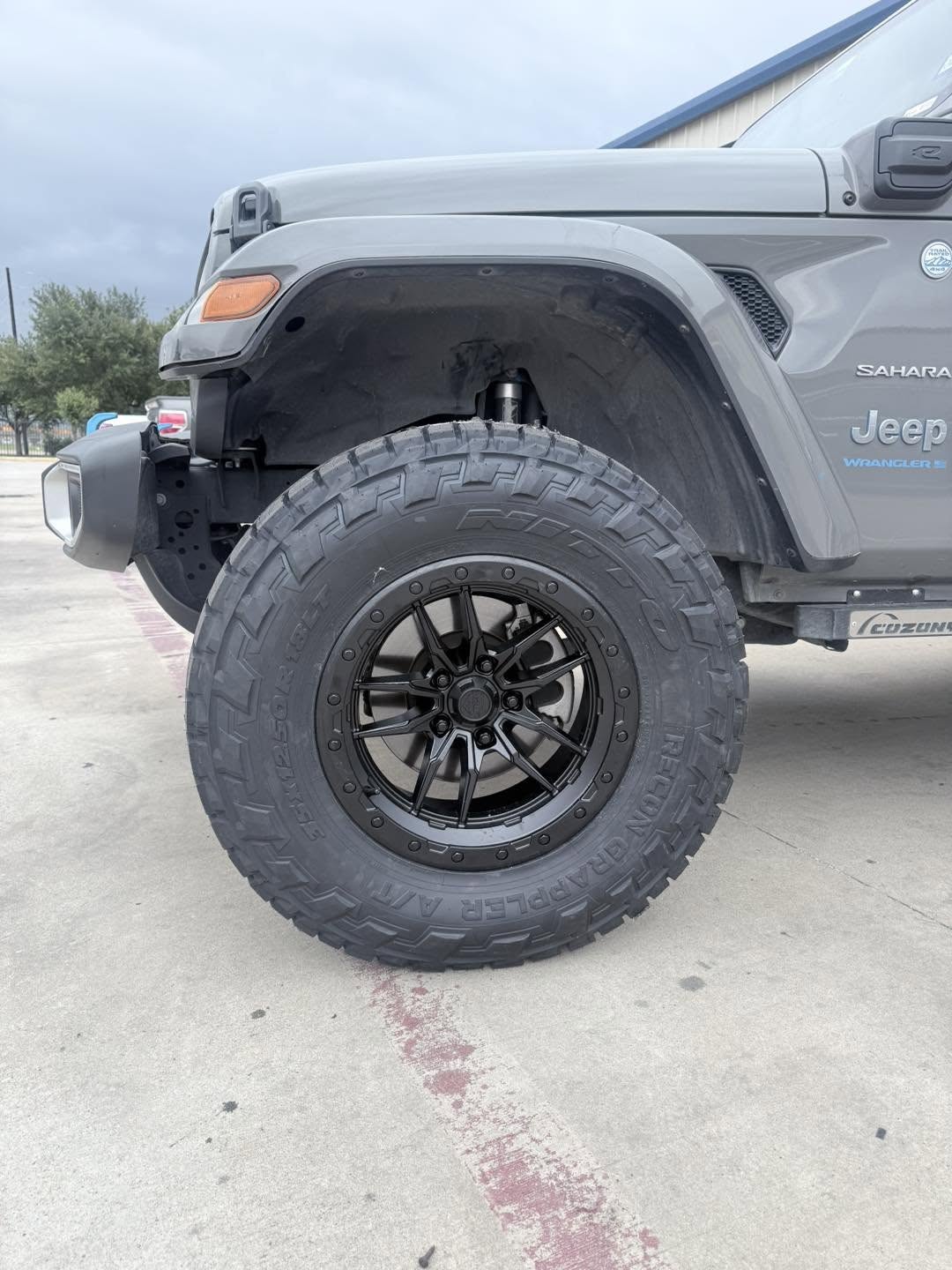 Black Truck Rims & Lift 1